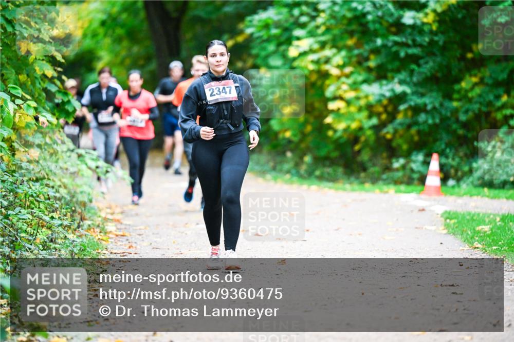 12.10.2025 - Bramfelder Halbmarathon 2025 Dr. Thomas Lammeyer http://msf.ph/oto/9360475 12.10.2025 11:12:34 Laufen 2347 meine-sportfotos.de