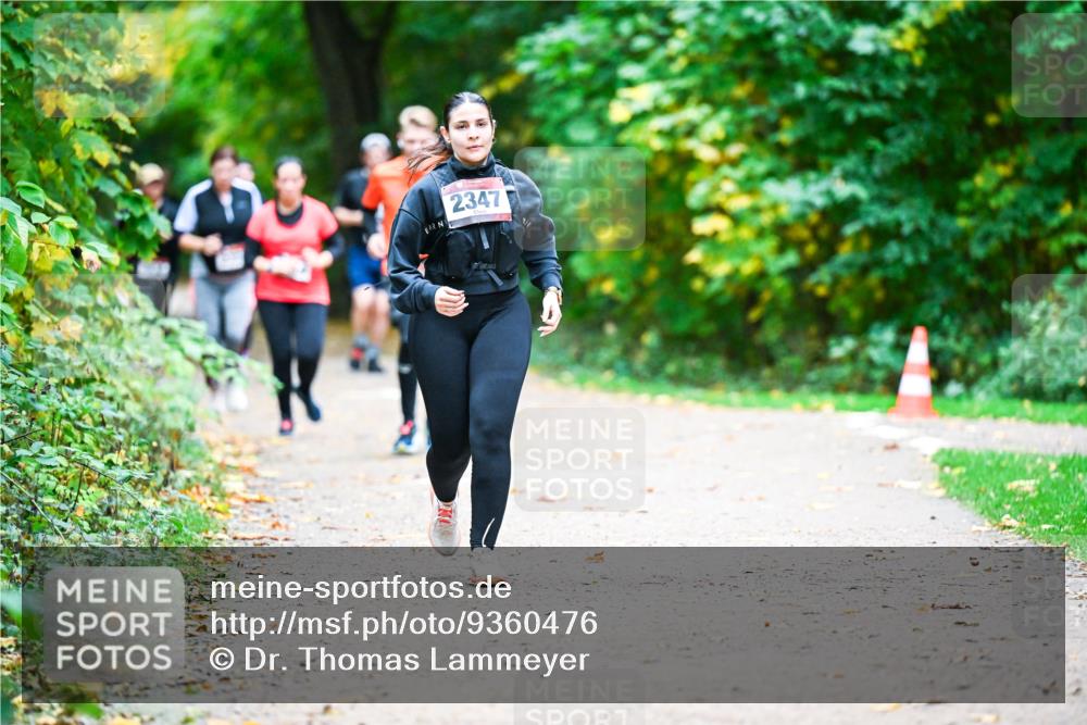 12.10.2025 - Bramfelder Halbmarathon 2025 Dr. Thomas Lammeyer http://msf.ph/oto/9360476 12.10.2025 11:12:35 Laufen 2347 meine-sportfotos.de