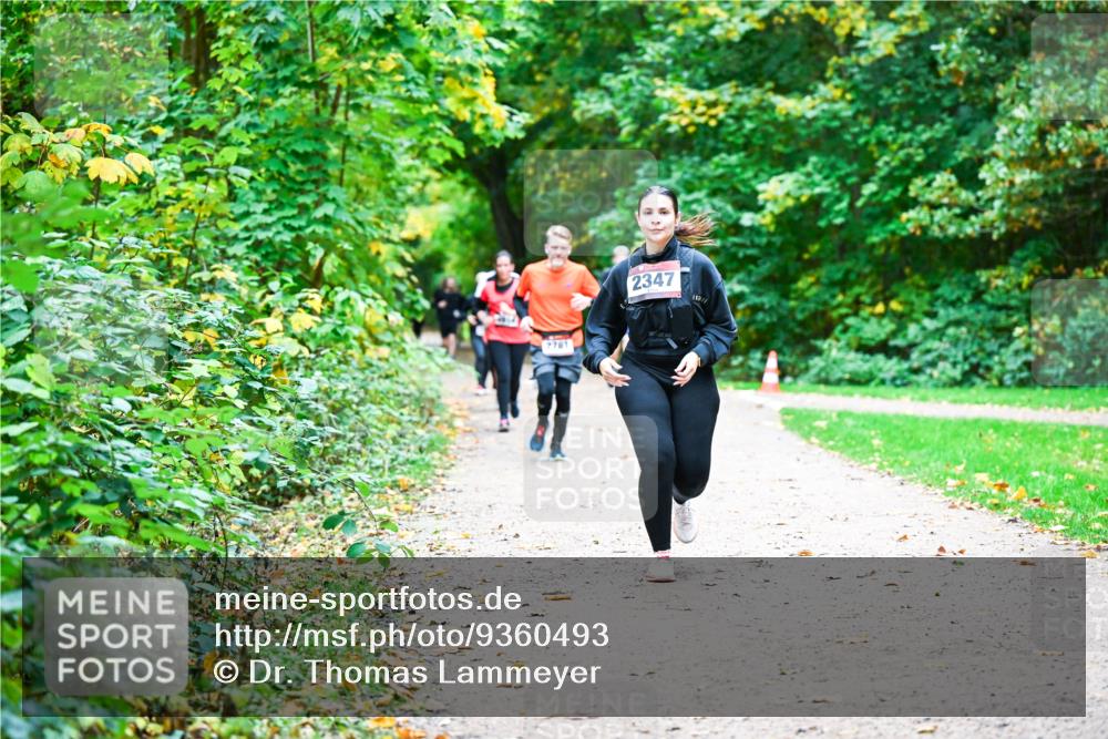 12.10.2025 - Bramfelder Halbmarathon 2025 Dr. Thomas Lammeyer http://msf.ph/oto/9360493 12.10.2025 11:12:38 Laufen 7781, 2347 meine-sportfotos.de