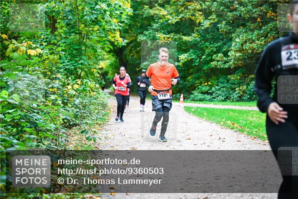 12.10.2025 - Bramfelder Halbmarathon 2025 Dr. Thomas Lammeyer http://msf.ph/oto/9360503 12.10.2025 11:12:41 Laufen 2914, 2781, 23 meine-sportfotos.de