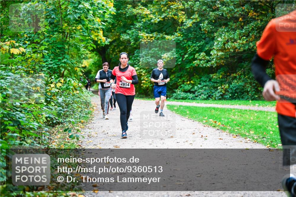 12.10.2025 - Bramfelder Halbmarathon 2025 Dr. Thomas Lammeyer http://msf.ph/oto/9360513 12.10.2025 11:12:43 Laufen 2387, 2914 meine-sportfotos.de