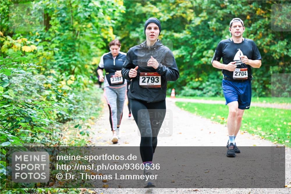 12.10.2025 - Bramfelder Halbmarathon 2025 Dr. Thomas Lammeyer http://msf.ph/oto/9360536 12.10.2025 11:12:47 Laufen 2387, 2793, 2014, 2704 meine-sportfotos.de