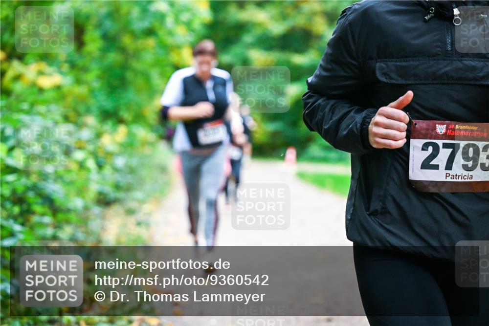12.10.2025 - Bramfelder Halbmarathon 2025 Dr. Thomas Lammeyer http://msf.ph/oto/9360542 12.10.2025 11:12:48 Laufen 34, 2793 meine-sportfotos.de
