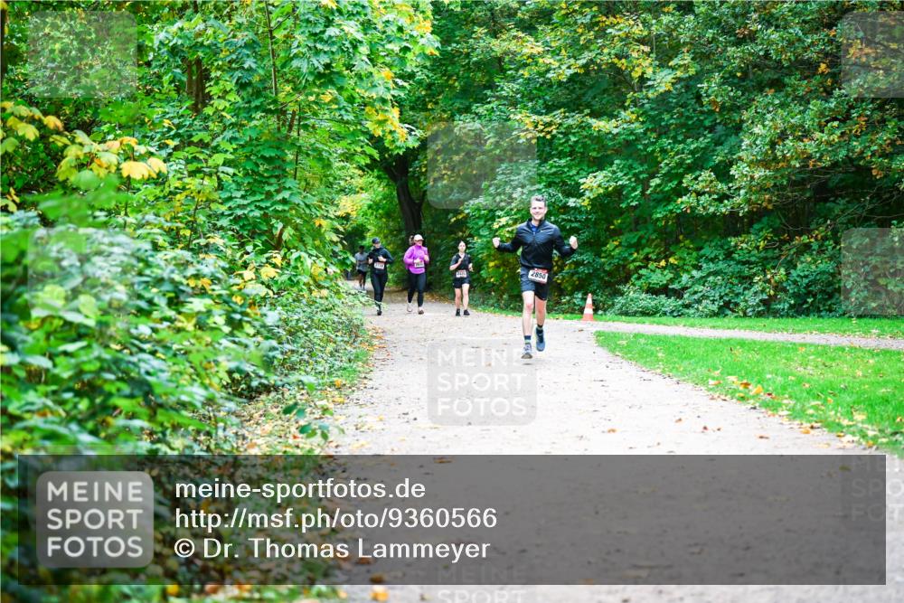 12.10.2025 - Bramfelder Halbmarathon 2025 Dr. Thomas Lammeyer http://msf.ph/oto/9360566 12.10.2025 11:12:55 Laufen 2850 meine-sportfotos.de