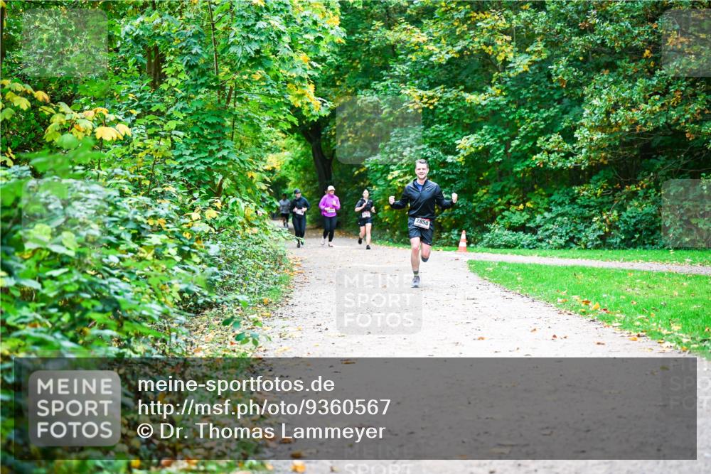 12.10.2025 - Bramfelder Halbmarathon 2025 Dr. Thomas Lammeyer http://msf.ph/oto/9360567 12.10.2025 11:12:56 Laufen 2850 meine-sportfotos.de