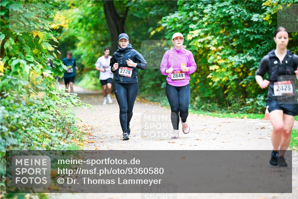 12.10.2025 - Bramfelder Halbmarathon 2025 Dr. Thomas Lammeyer http://msf.ph/oto/9360580 12.10.2025 11:13:02 Laufen 2728, 2849, 2425 meine-sportfotos.de