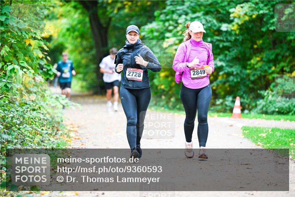 12.10.2025 - Bramfelder Halbmarathon 2025 Dr. Thomas Lammeyer http://msf.ph/oto/9360593 12.10.2025 11:13:05 Laufen 2728, 20, 2849 meine-sportfotos.de