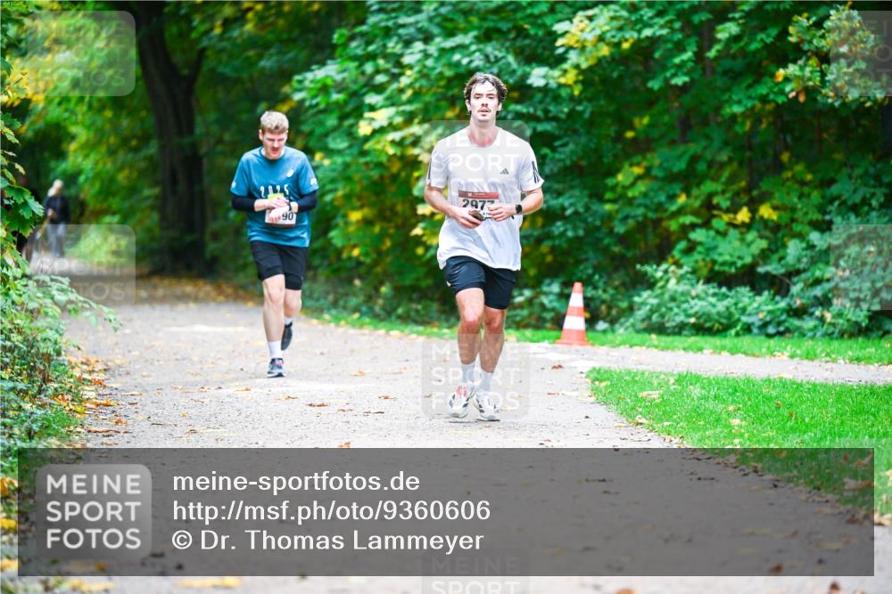 12.10.2025 - Bramfelder Halbmarathon 2025 Dr. Thomas Lammeyer http://msf.ph/oto/9360606 12.10.2025 11:13:10 Laufen 2977, 901 meine-sportfotos.de