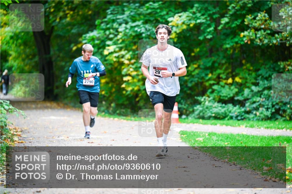 12.10.2025 - Bramfelder Halbmarathon 2025 Dr. Thomas Lammeyer http://msf.ph/oto/9360610 12.10.2025 11:13:11 Laufen 2790, 29 meine-sportfotos.de