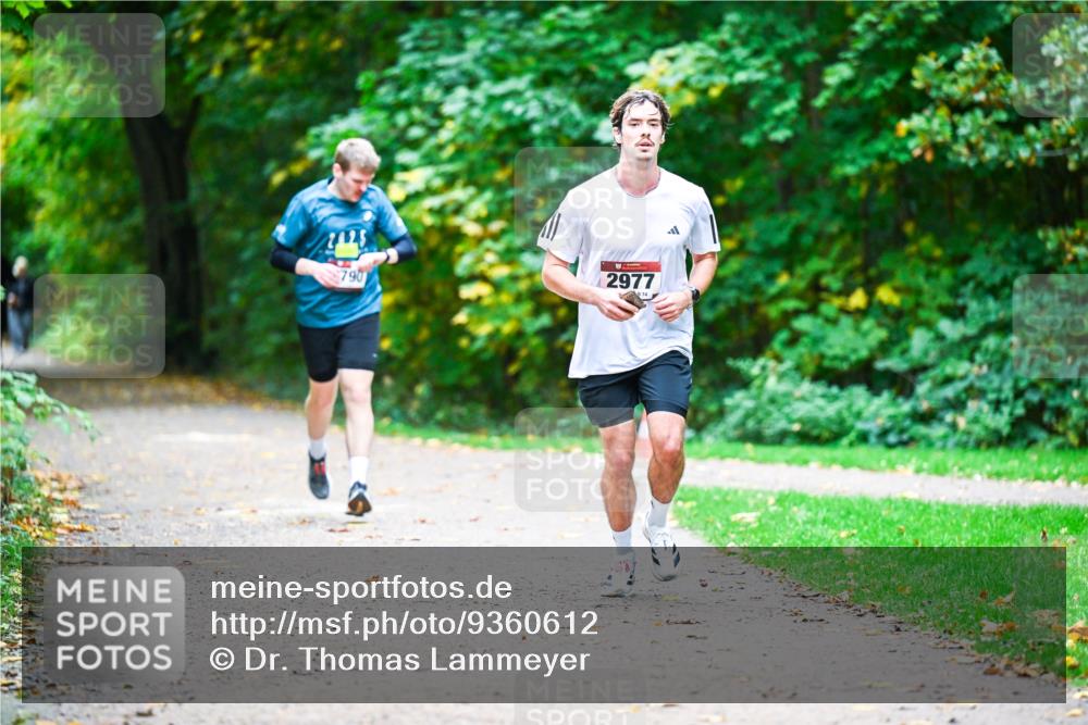 12.10.2025 - Bramfelder Halbmarathon 2025 Dr. Thomas Lammeyer http://msf.ph/oto/9360612 12.10.2025 11:13:11 Laufen 790, 2977 meine-sportfotos.de