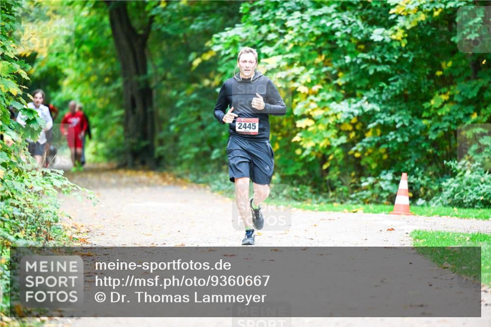 12.10.2025 - Bramfelder Halbmarathon 2025 Dr. Thomas Lammeyer http://msf.ph/oto/9360667 12.10.2025 11:13:22 Laufen 2445 meine-sportfotos.de