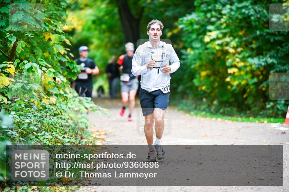 12.10.2025 - Bramfelder Halbmarathon 2025 Dr. Thomas Lammeyer http://msf.ph/oto/9360696 12.10.2025 11:13:30 Laufen 273 meine-sportfotos.de