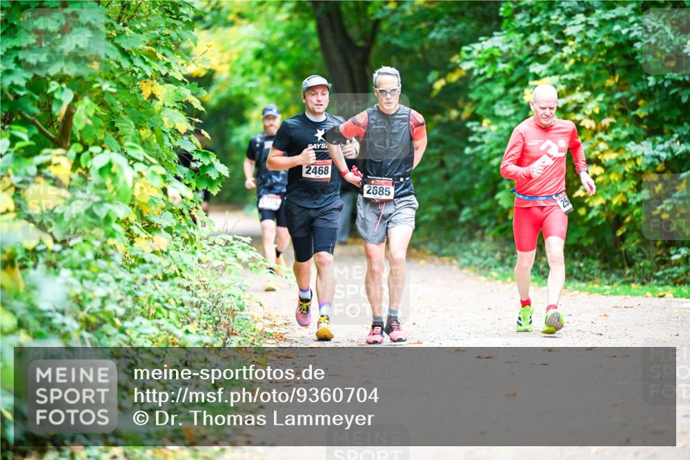 12.10.2025 - Bramfelder Halbmarathon 2025 Dr. Thomas Lammeyer http://msf.ph/oto/9360704 12.10.2025 11:13:34 Laufen 2468, 2685 meine-sportfotos.de