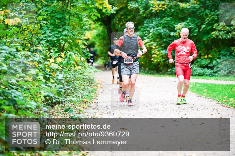 12.10.2025 - Bramfelder Halbmarathon 2025 Dr. Thomas Lammeyer http://msf.ph/oto/9360729 12.10.2025 11:13:38 Laufen 2685 meine-sportfotos.de