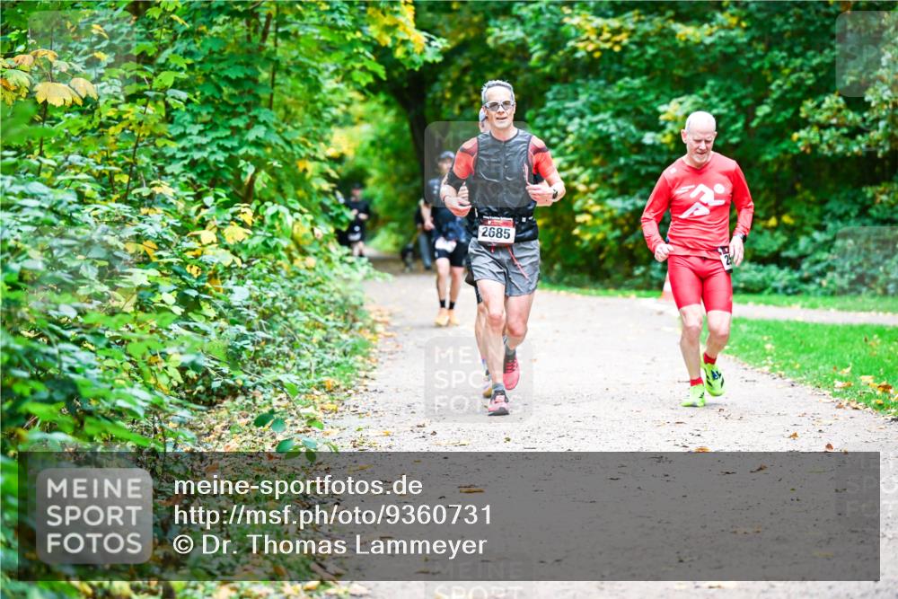 12.10.2025 - Bramfelder Halbmarathon 2025 Dr. Thomas Lammeyer http://msf.ph/oto/9360731 12.10.2025 11:13:38 Laufen 2685 meine-sportfotos.de