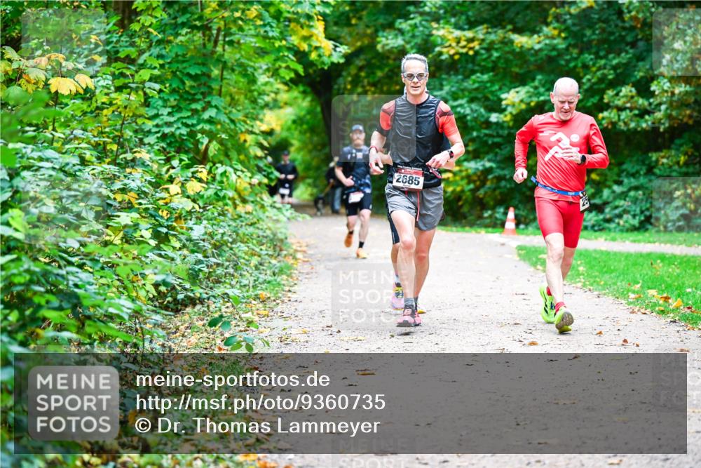 12.10.2025 - Bramfelder Halbmarathon 2025 Dr. Thomas Lammeyer http://msf.ph/oto/9360735 12.10.2025 11:13:39 Laufen 2685 meine-sportfotos.de