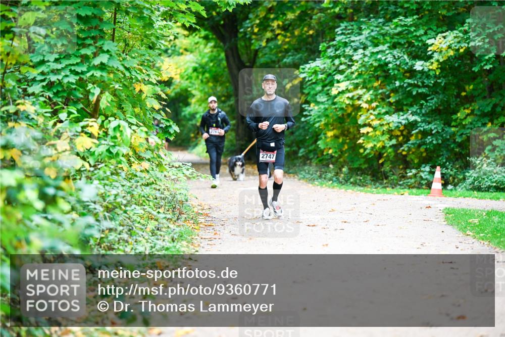 12.10.2025 - Bramfelder Halbmarathon 2025 Dr. Thomas Lammeyer http://msf.ph/oto/9360771 12.10.2025 11:13:45 Laufen 2769, 2747 meine-sportfotos.de
