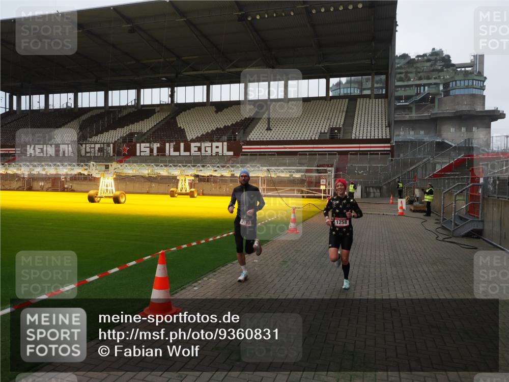 07.12.2025 - St. Pauli X-Mass-Run No. 15 Fabian Wolf http://msf.ph/oto/9360831 07.12.2025 09:51:20 Ziel 13, 1258, 2030, 2135, 2646, 3110, 4273 meine-sportfotos.de