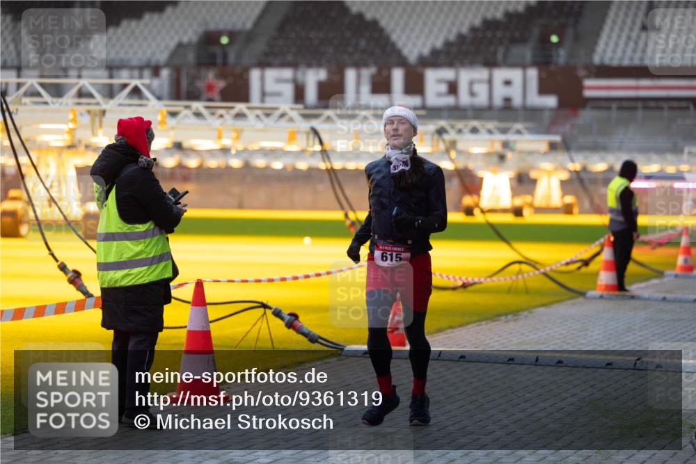 07.12.2025 - St. Pauli X-Mass-Run No. 15 Michael Strokosch http://msf.ph/oto/9361319 07.12.2025 10:51:38 Laufen 615 meine-sportfotos.de