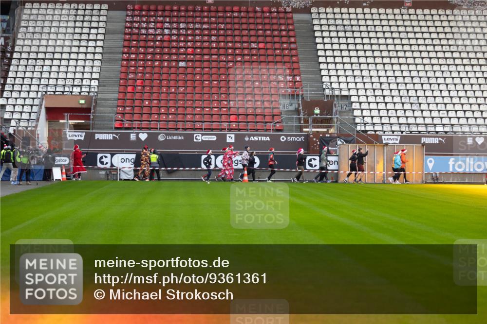07.12.2025 - St. Pauli X-Mass-Run No. 15 Michael Strokosch http://msf.ph/oto/9361361 07.12.2025 10:53:13 Laufen 8, 7 meine-sportfotos.de