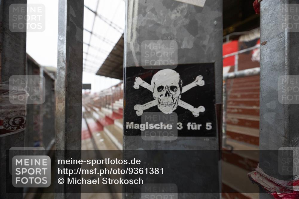 07.12.2025 - St. Pauli X-Mass-Run No. 15 Michael Strokosch http://msf.ph/oto/9361381 07.12.2025 11:06:23 Laufen 3, 5 meine-sportfotos.de