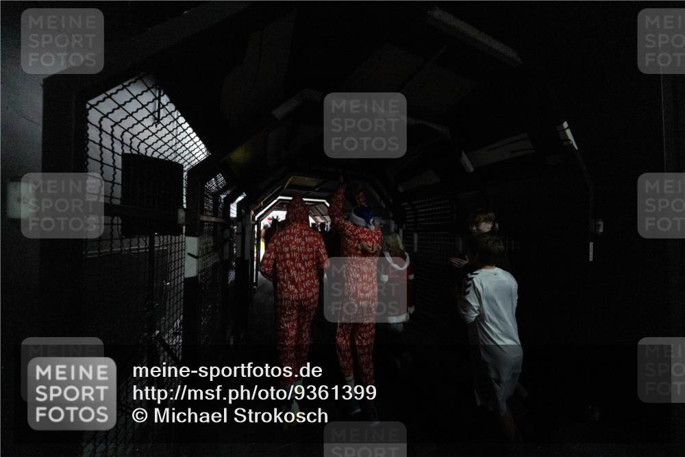 07.12.2025 - St. Pauli X-Mass-Run No. 15 Michael Strokosch http://msf.ph/oto/9361399 07.12.2025 11:11:57 Laufen 10, 40, 2 meine-sportfotos.de
