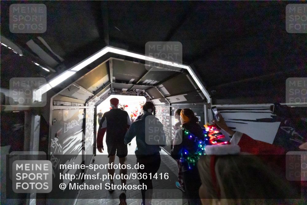 07.12.2025 - St. Pauli X-Mass-Run No. 15 Michael Strokosch http://msf.ph/oto/9361416 07.12.2025 11:12:09 Laufen  meine-sportfotos.de