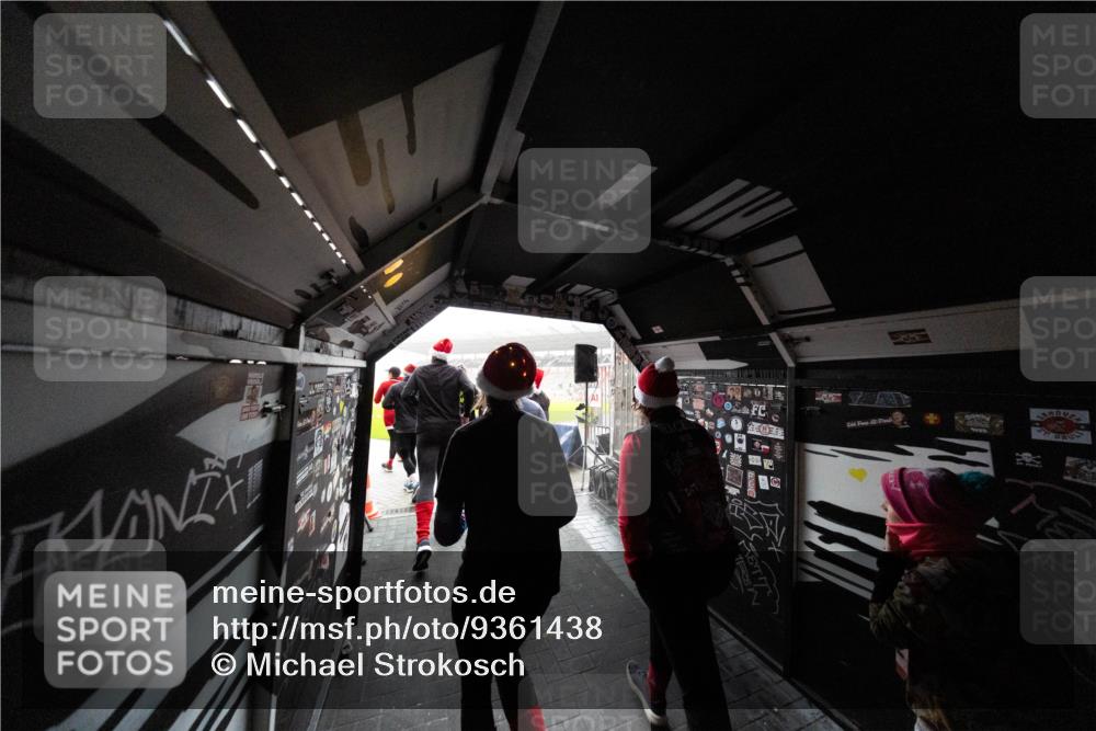 07.12.2025 - St. Pauli X-Mass-Run No. 15 Michael Strokosch http://msf.ph/oto/9361438 07.12.2025 11:12:37 Laufen  meine-sportfotos.de