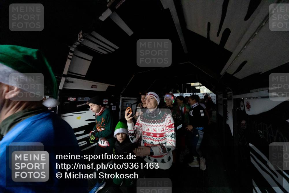 07.12.2025 - St. Pauli X-Mass-Run No. 15 Michael Strokosch http://msf.ph/oto/9361463 07.12.2025 11:12:52 Laufen 3 meine-sportfotos.de