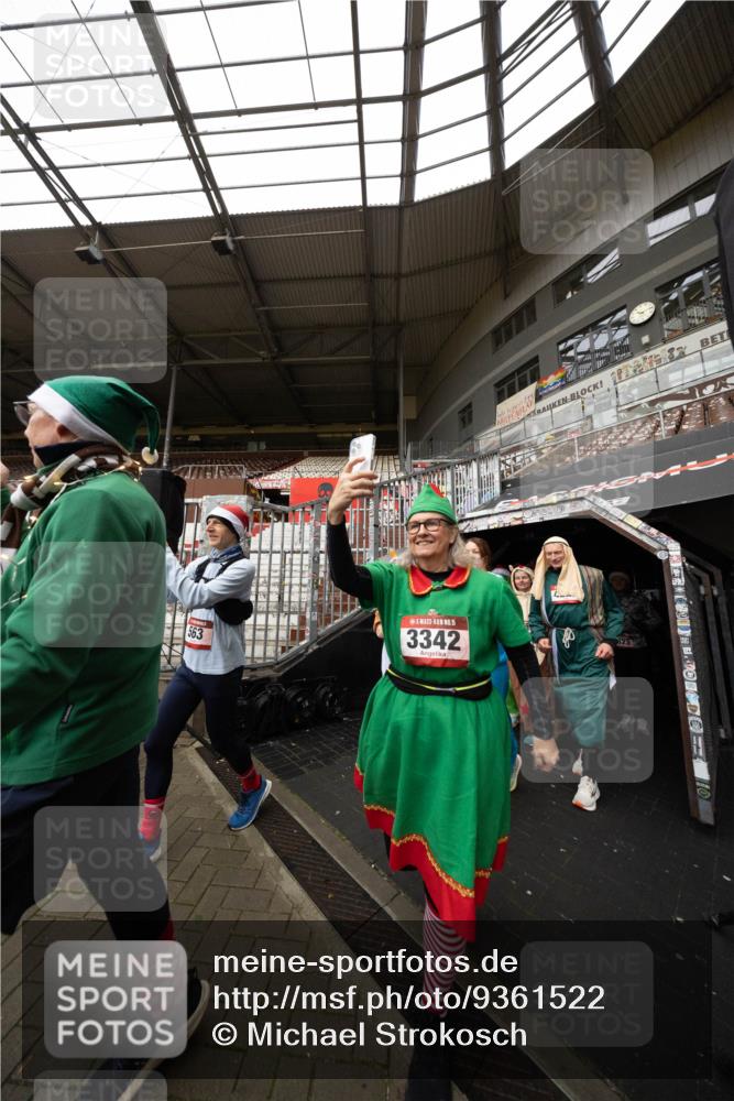 07.12.2025 - St. Pauli X-Mass-Run No. 15 Michael Strokosch http://msf.ph/oto/9361522 07.12.2025 11:14:36 Laufen 10 meine-sportfotos.de