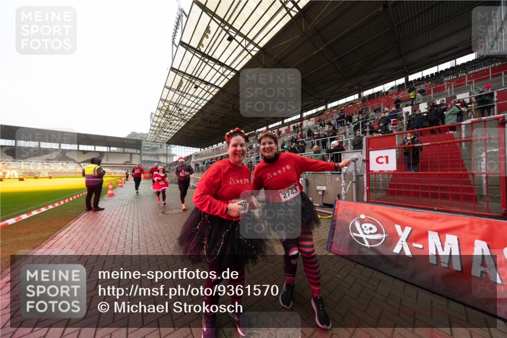 07.12.2025 - St. Pauli X-Mass-Run No. 15 Michael Strokosch http://msf.ph/oto/9361570 07.12.2025 11:17:17 Laufen 8, 7, 2743, 1 meine-sportfotos.de