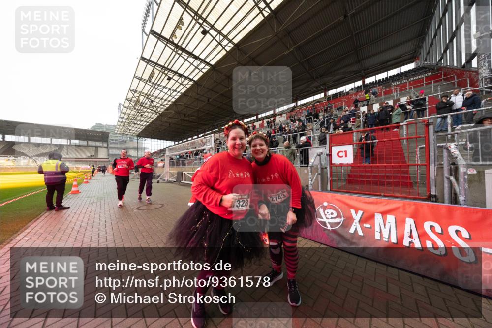 07.12.2025 - St. Pauli X-Mass-Run No. 15 Michael Strokosch http://msf.ph/oto/9361578 07.12.2025 11:17:18 Laufen 226, 328, 2743, 1 meine-sportfotos.de