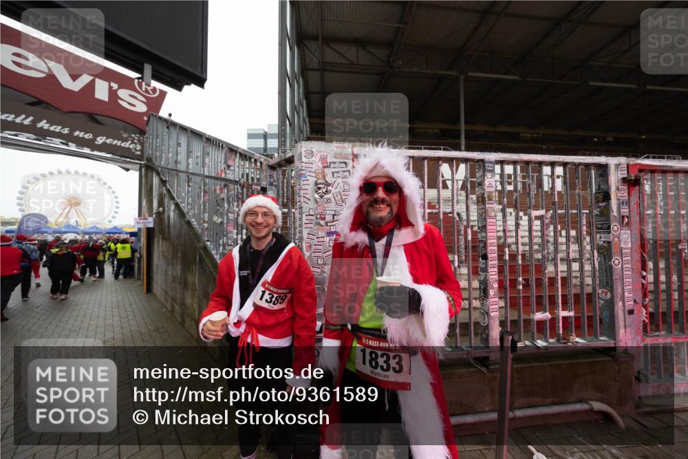 07.12.2025 - St. Pauli X-Mass-Run No. 15 Michael Strokosch http://msf.ph/oto/9361589 07.12.2025 11:17:43 Laufen 1389, 1833 meine-sportfotos.de