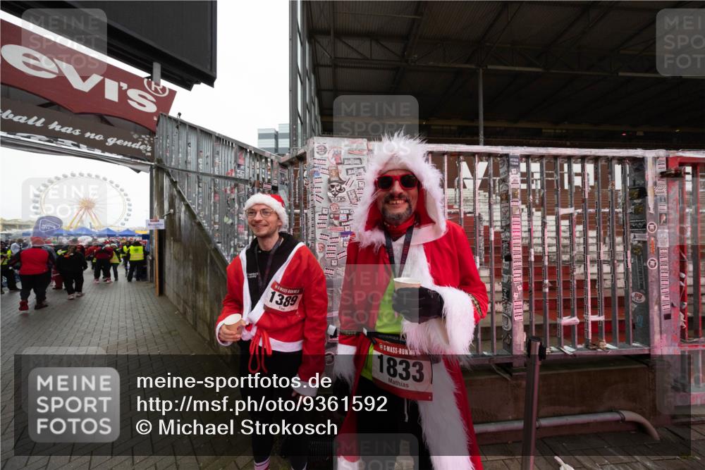 07.12.2025 - St. Pauli X-Mass-Run No. 15 Michael Strokosch http://msf.ph/oto/9361592 07.12.2025 11:17:43 Laufen 1389, 1833 meine-sportfotos.de