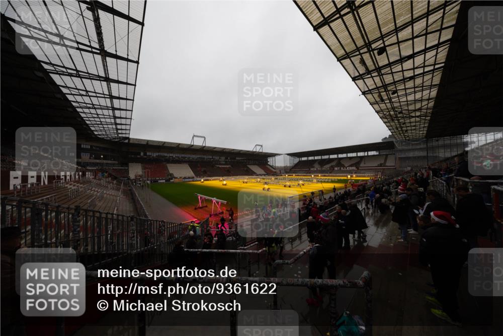 07.12.2025 - St. Pauli X-Mass-Run No. 15 Michael Strokosch http://msf.ph/oto/9361622 07.12.2025 11:25:46 Laufen  meine-sportfotos.de
