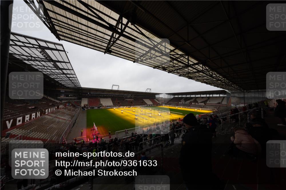 07.12.2025 - St. Pauli X-Mass-Run No. 15 Michael Strokosch http://msf.ph/oto/9361633 07.12.2025 11:26:37 Laufen 51113 meine-sportfotos.de