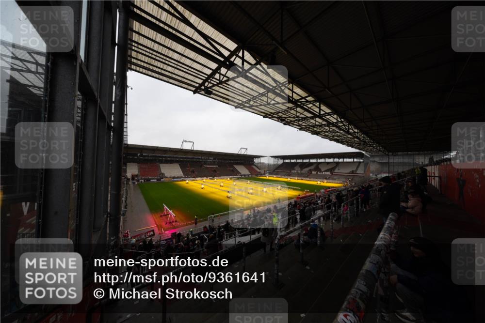 07.12.2025 - St. Pauli X-Mass-Run No. 15 Michael Strokosch http://msf.ph/oto/9361641 07.12.2025 11:26:57 Laufen  meine-sportfotos.de