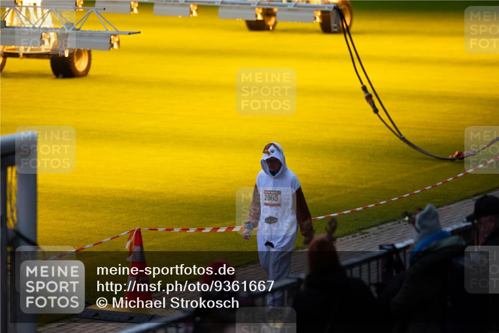 07.12.2025 - St. Pauli X-Mass-Run No. 15 Michael Strokosch http://msf.ph/oto/9361667 07.12.2025 11:34:32 Laufen 2065 meine-sportfotos.de