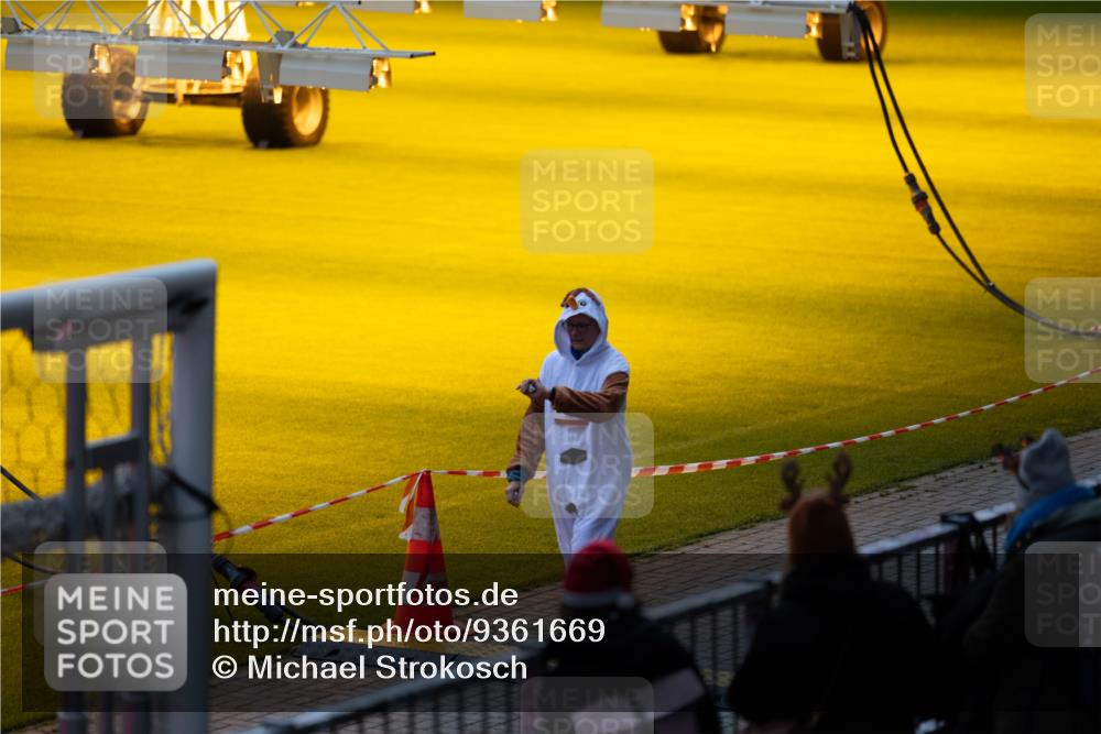 07.12.2025 - St. Pauli X-Mass-Run No. 15 Michael Strokosch http://msf.ph/oto/9361669 07.12.2025 11:34:33 Laufen  meine-sportfotos.de