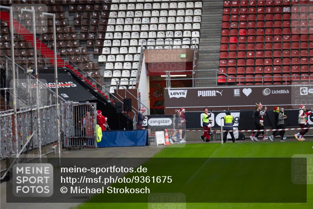 07.12.2025 - St. Pauli X-Mass-Run No. 15 Michael Strokosch http://msf.ph/oto/9361675 07.12.2025 11:35:01 Laufen 0 meine-sportfotos.de