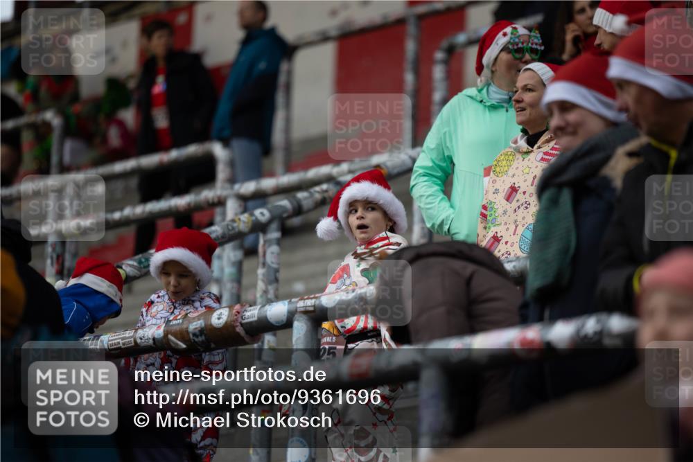 07.12.2025 - St. Pauli X-Mass-Run No. 15 Michael Strokosch http://msf.ph/oto/9361696 07.12.2025 11:35:56 Laufen 15, 25 meine-sportfotos.de