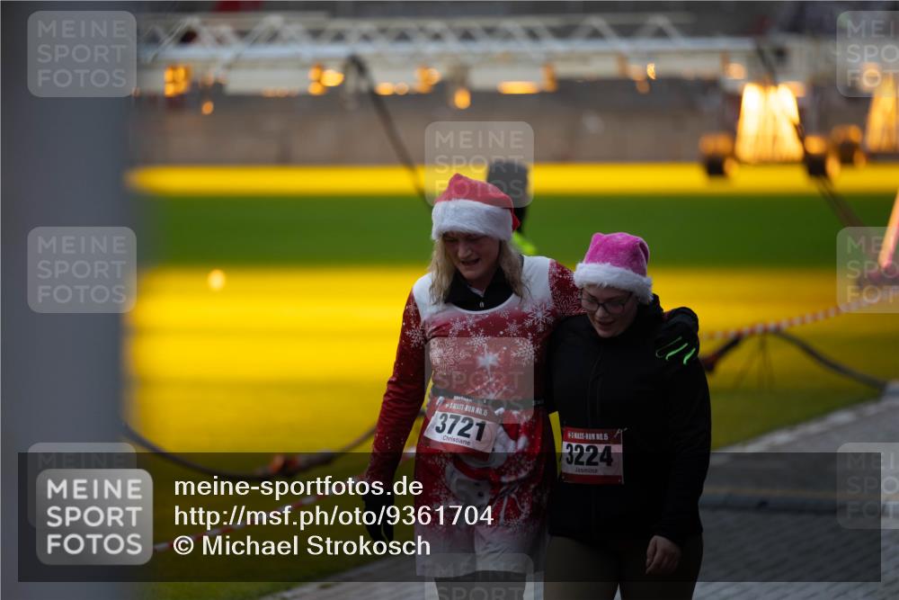 07.12.2025 - St. Pauli X-Mass-Run No. 15 Michael Strokosch http://msf.ph/oto/9361704 07.12.2025 11:36:19 Laufen 15, 3721, 15, 3224, 20 meine-sportfotos.de