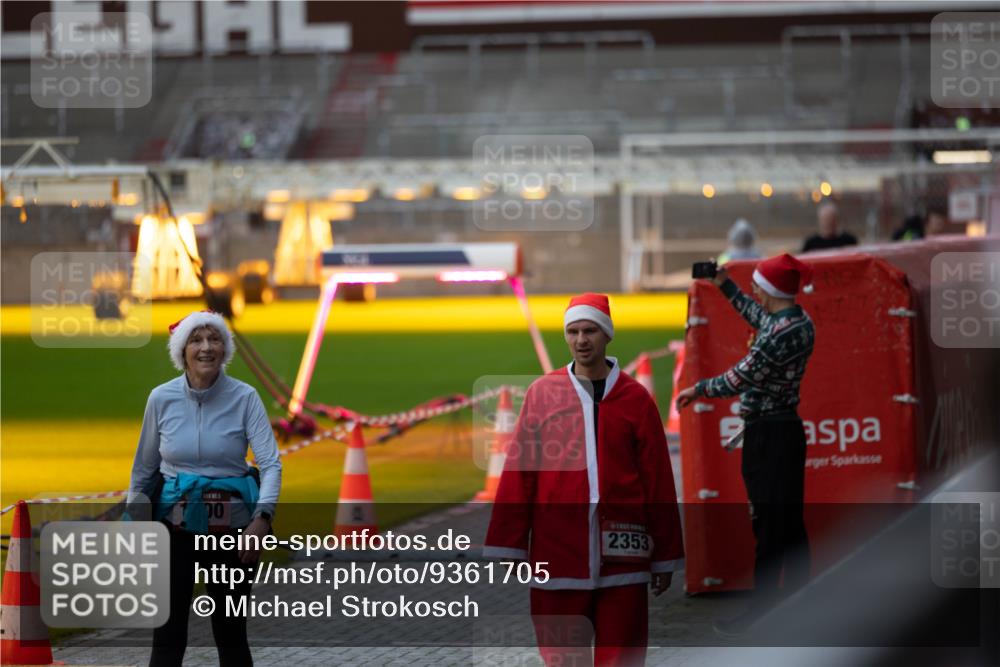 07.12.2025 - St. Pauli X-Mass-Run No. 15 Michael Strokosch http://msf.ph/oto/9361705 07.12.2025 11:36:22 Laufen 00, 2353 meine-sportfotos.de