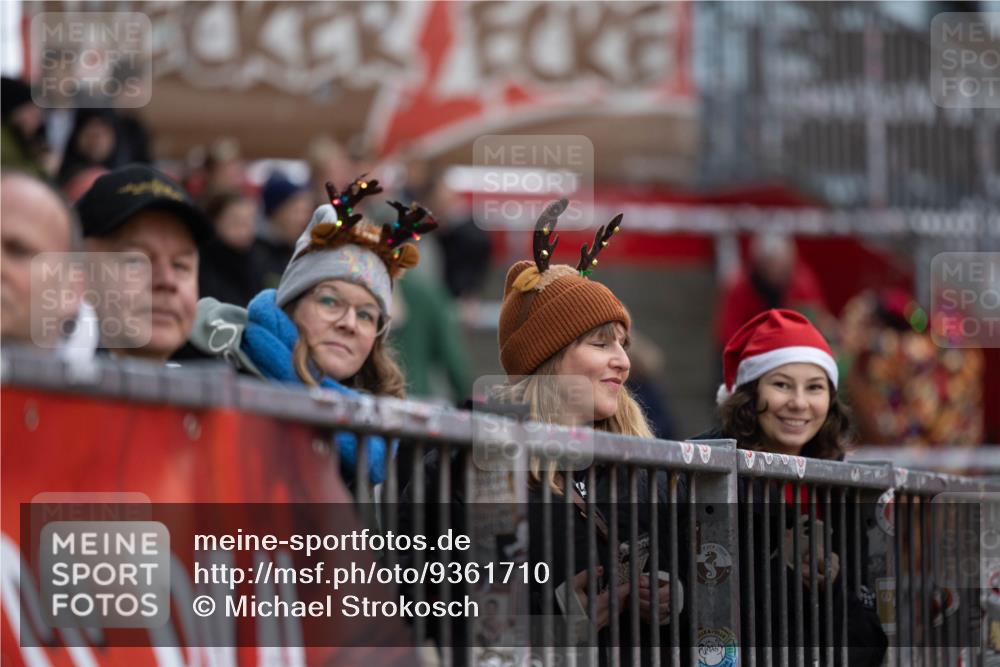 07.12.2025 - St. Pauli X-Mass-Run No. 15 Michael Strokosch http://msf.ph/oto/9361710 07.12.2025 11:37:12 Laufen  meine-sportfotos.de