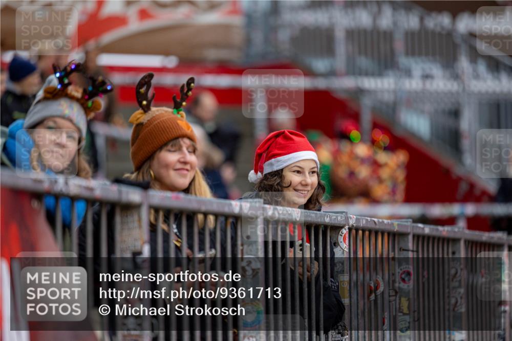 07.12.2025 - St. Pauli X-Mass-Run No. 15 Michael Strokosch http://msf.ph/oto/9361713 07.12.2025 11:37:14 Laufen  meine-sportfotos.de