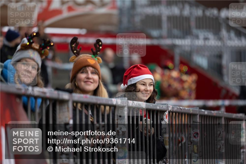 07.12.2025 - St. Pauli X-Mass-Run No. 15 Michael Strokosch http://msf.ph/oto/9361714 07.12.2025 11:37:15 Laufen  meine-sportfotos.de