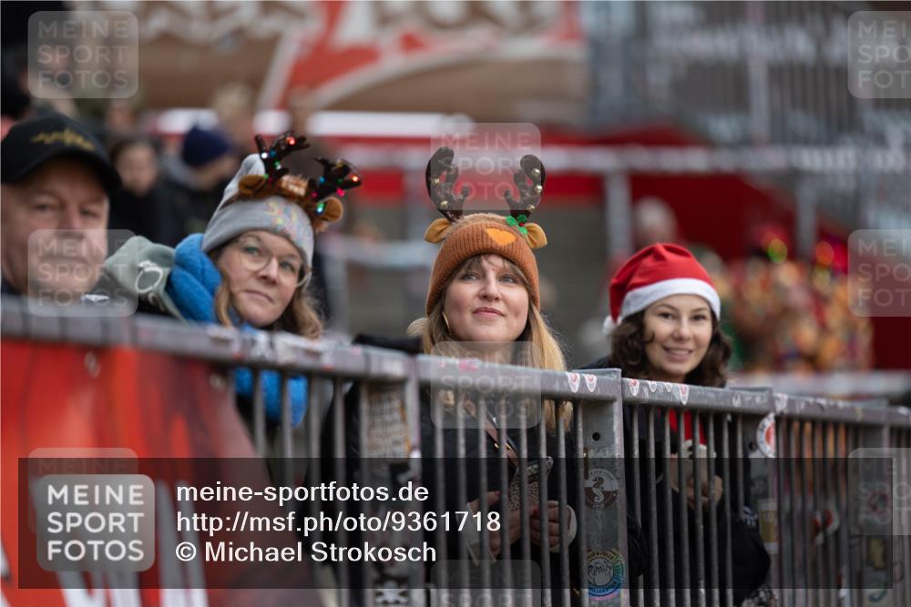 07.12.2025 - St. Pauli X-Mass-Run No. 15 Michael Strokosch http://msf.ph/oto/9361718 07.12.2025 11:37:17 Laufen  meine-sportfotos.de