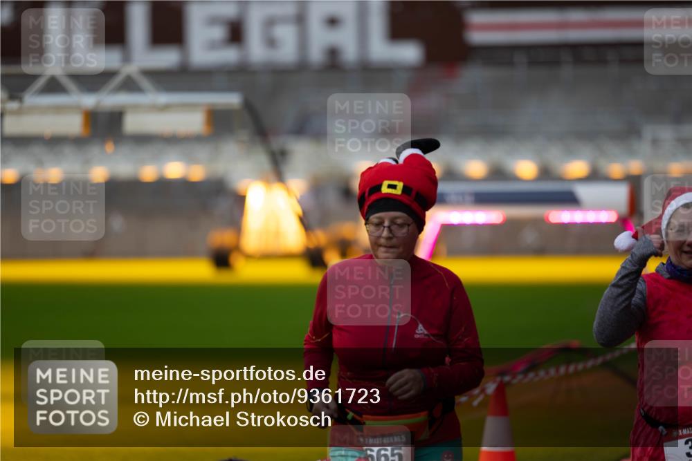 07.12.2025 - St. Pauli X-Mass-Run No. 15 Michael Strokosch http://msf.ph/oto/9361723 07.12.2025 11:37:32 Laufen 665 meine-sportfotos.de