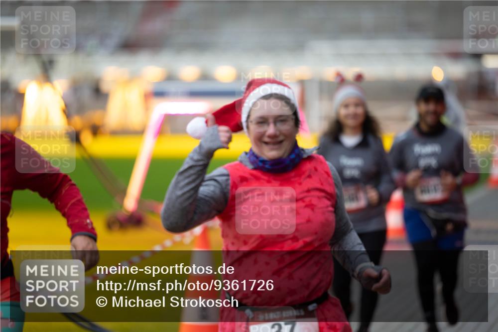 07.12.2025 - St. Pauli X-Mass-Run No. 15 Michael Strokosch http://msf.ph/oto/9361726 07.12.2025 11:37:33 Laufen  meine-sportfotos.de