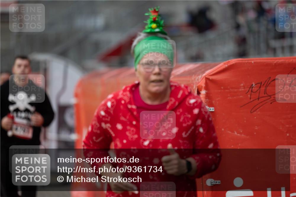 07.12.2025 - St. Pauli X-Mass-Run No. 15 Michael Strokosch http://msf.ph/oto/9361734 07.12.2025 11:37:51 Laufen  meine-sportfotos.de